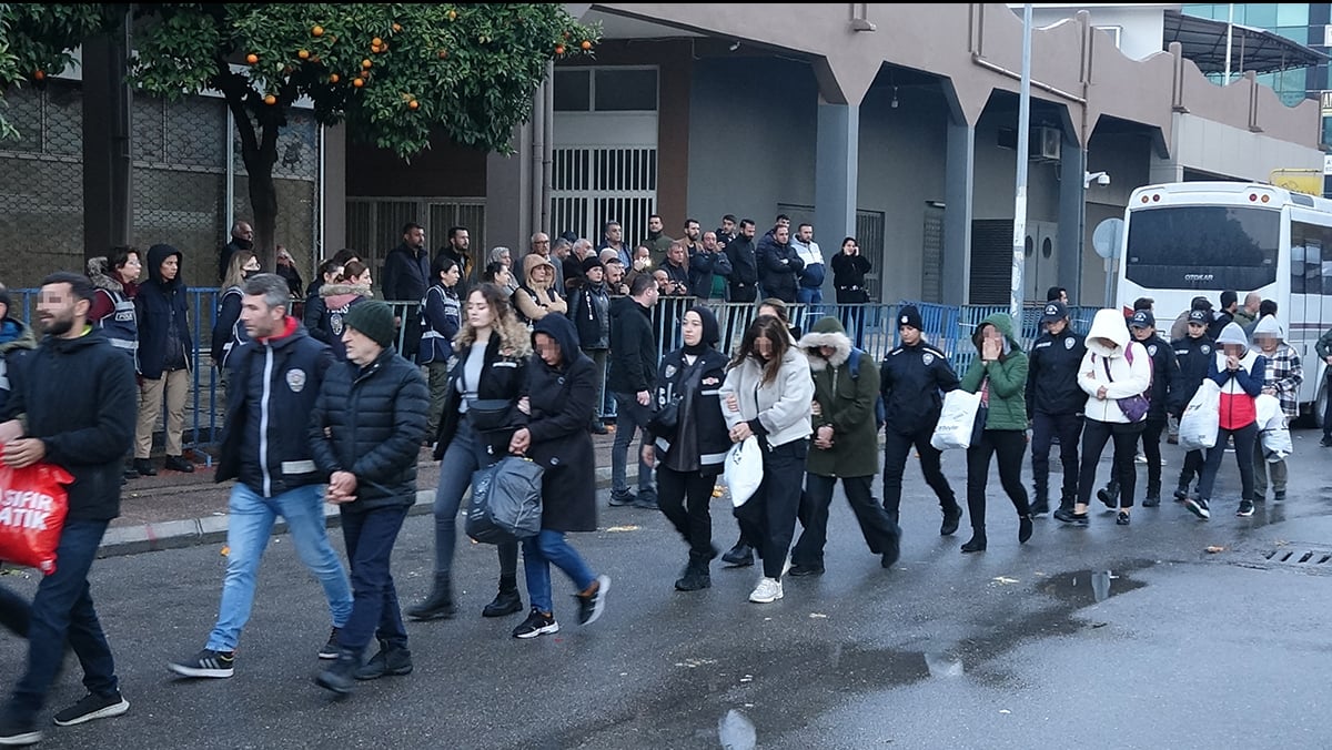 Mersinde rüşvet operasyonu Polisteki sorguları tamamlandı