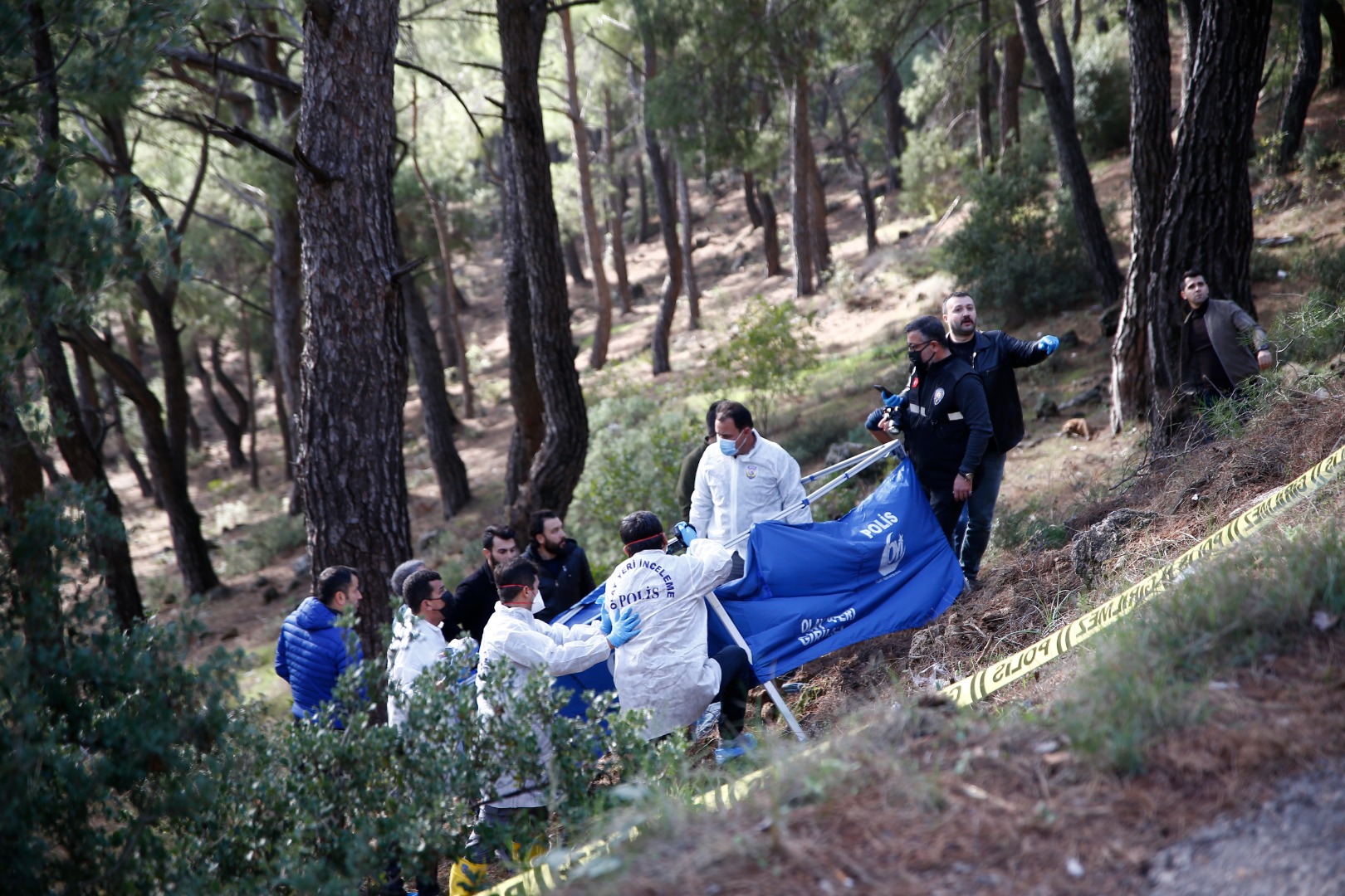 Antalya da ormanlık alanda erkek cesedi bulundu