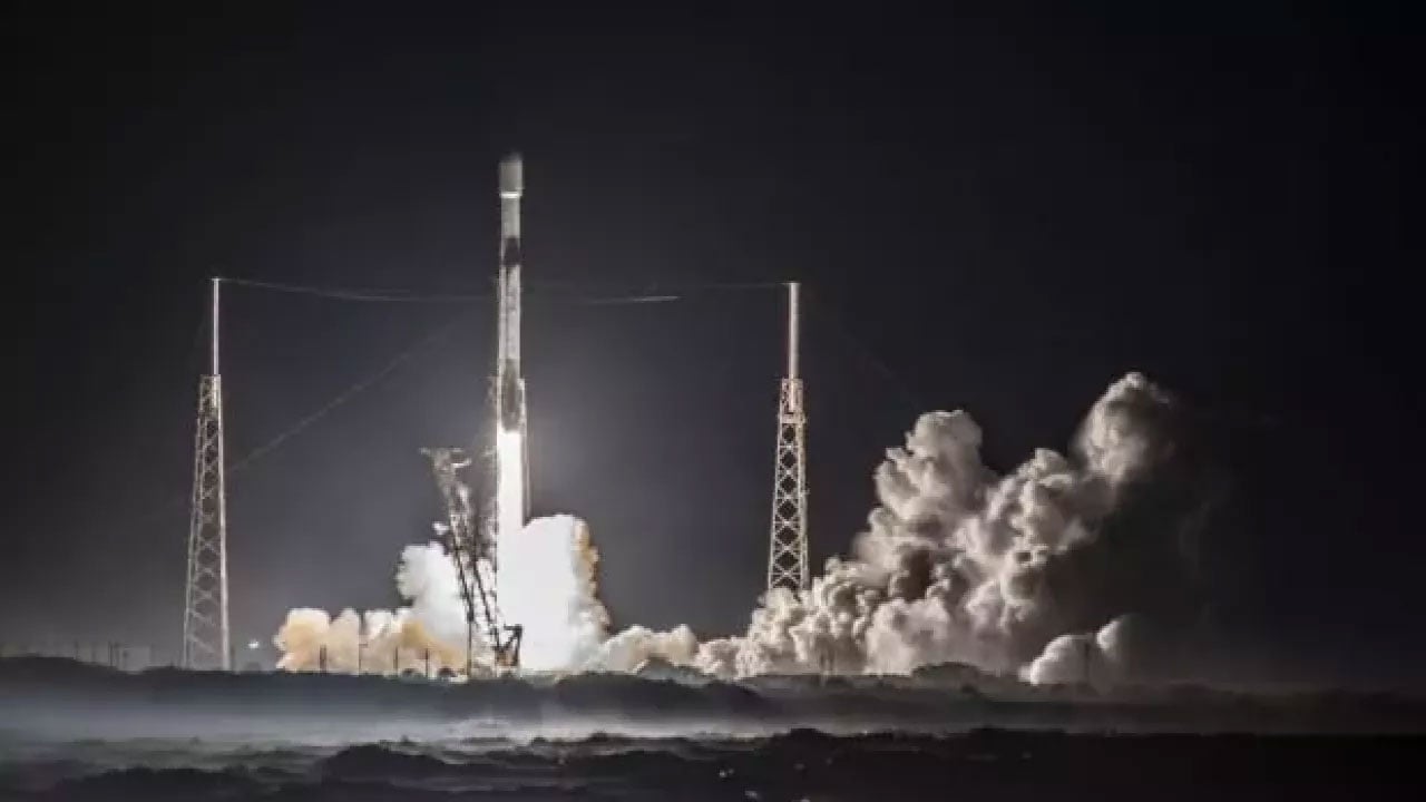 SpaceX rakibi OneWeb için uzaya 40 internet uydusu fırlattı