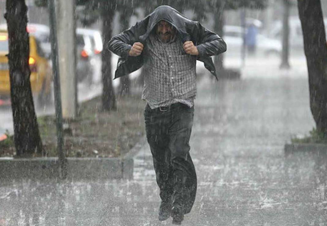 İstanbul'u sağanak yağış vuracak. Dikkat!  Meteoroloji saat verip uyardı 3
