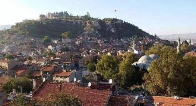 Türkiye'de yaşam süresi en uzun olan il belli oldu. Yaşadığınız şehirde insan ömrü bakın kaç sene 11