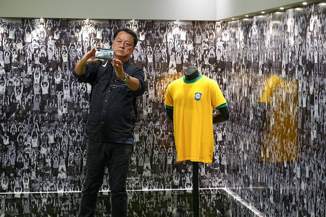 Brezilyalı efsane futbolcu Pele'nin mozolesi ziyarete açıldı 11