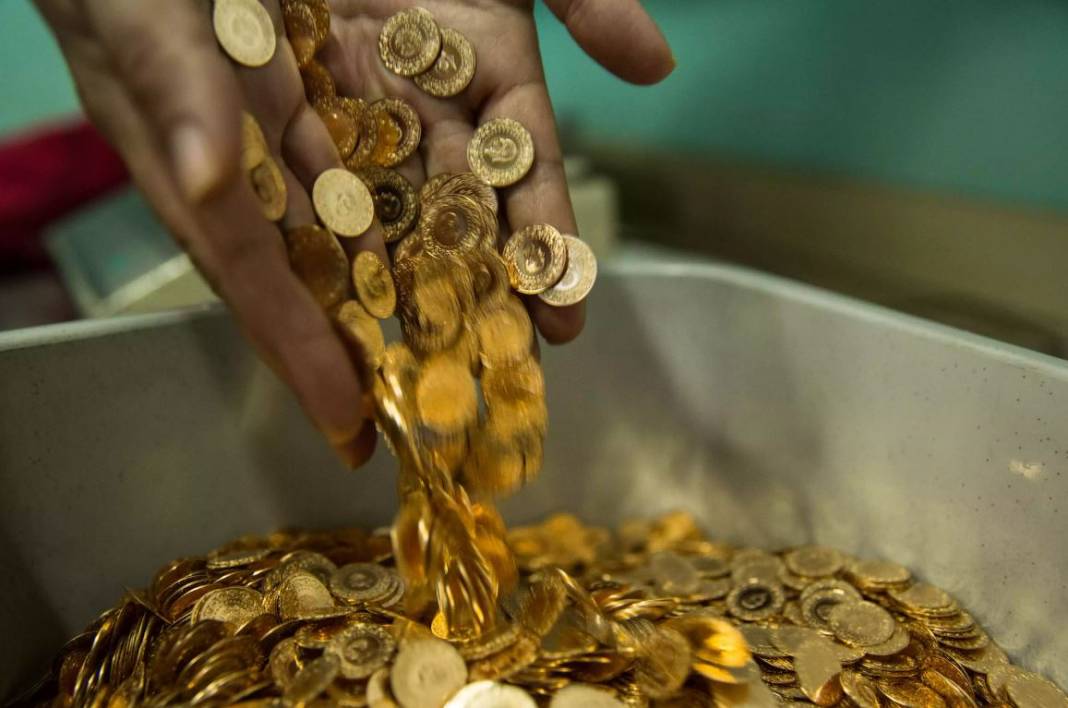 İslam Memiş'ten kritik dolar ve altın uyarısı. Son çıkış, dikkat edin 8