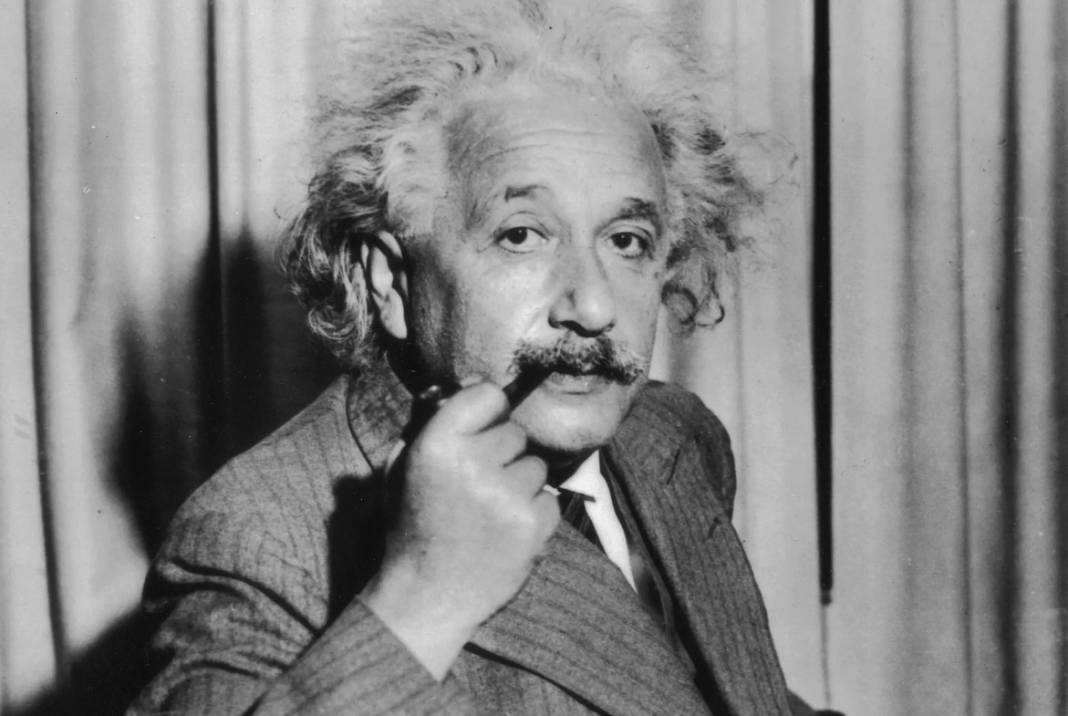 Einstein hayatını kurtarabilecek bir ameliyatı neden reddetti. Yaşama şansı verildi ama kabul etmedi 6