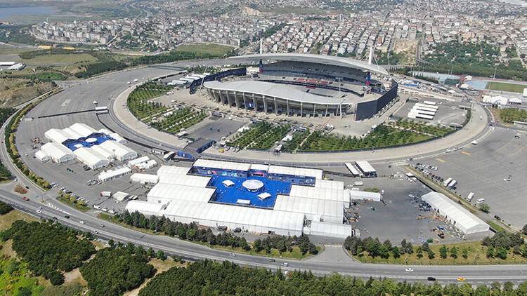Şampiyonlar Ligi'nde dev finale az kaldı. Atatürk Olimpiyat Stadı havadan görüntülendi 7