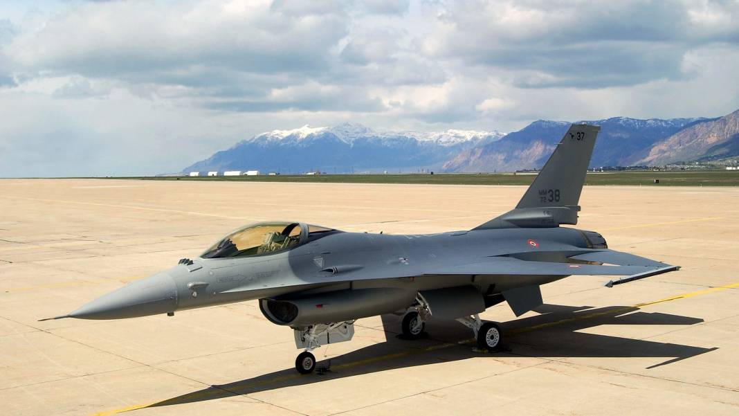 En çok F-16 savaş uçağına sahip ülkeler belli oldu. Türkiye çok kritik sırada 10