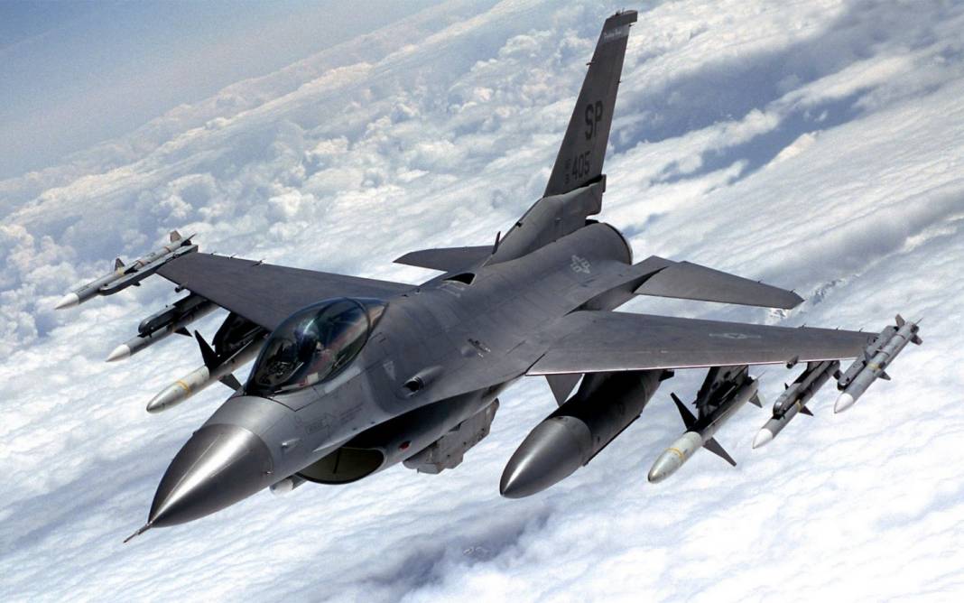 En çok F-16 savaş uçağına sahip ülkeler belli oldu. Türkiye çok kritik sırada 3