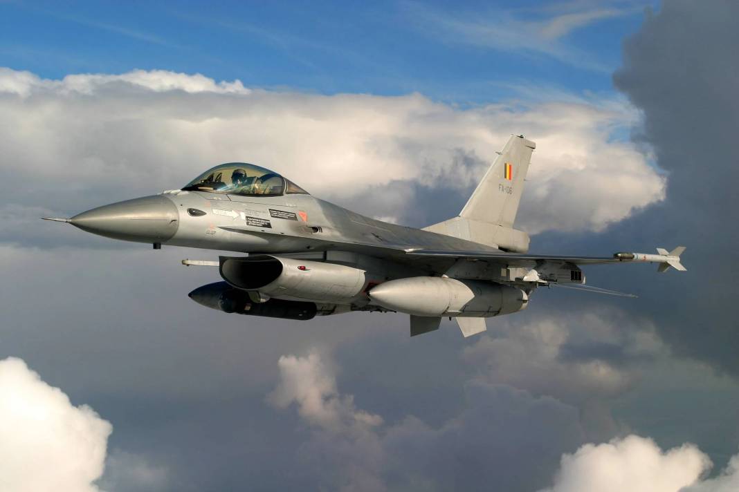 En çok F-16 savaş uçağına sahip ülkeler belli oldu. Türkiye çok kritik sırada 15