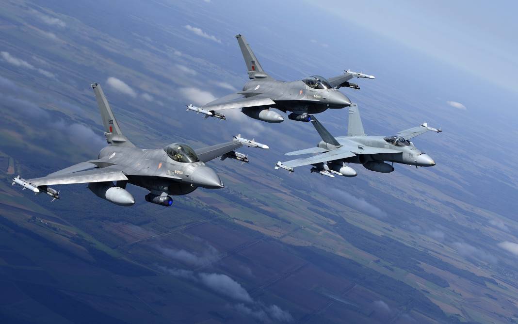 En çok F-16 savaş uçağına sahip ülkeler belli oldu. Türkiye çok kritik sırada 11