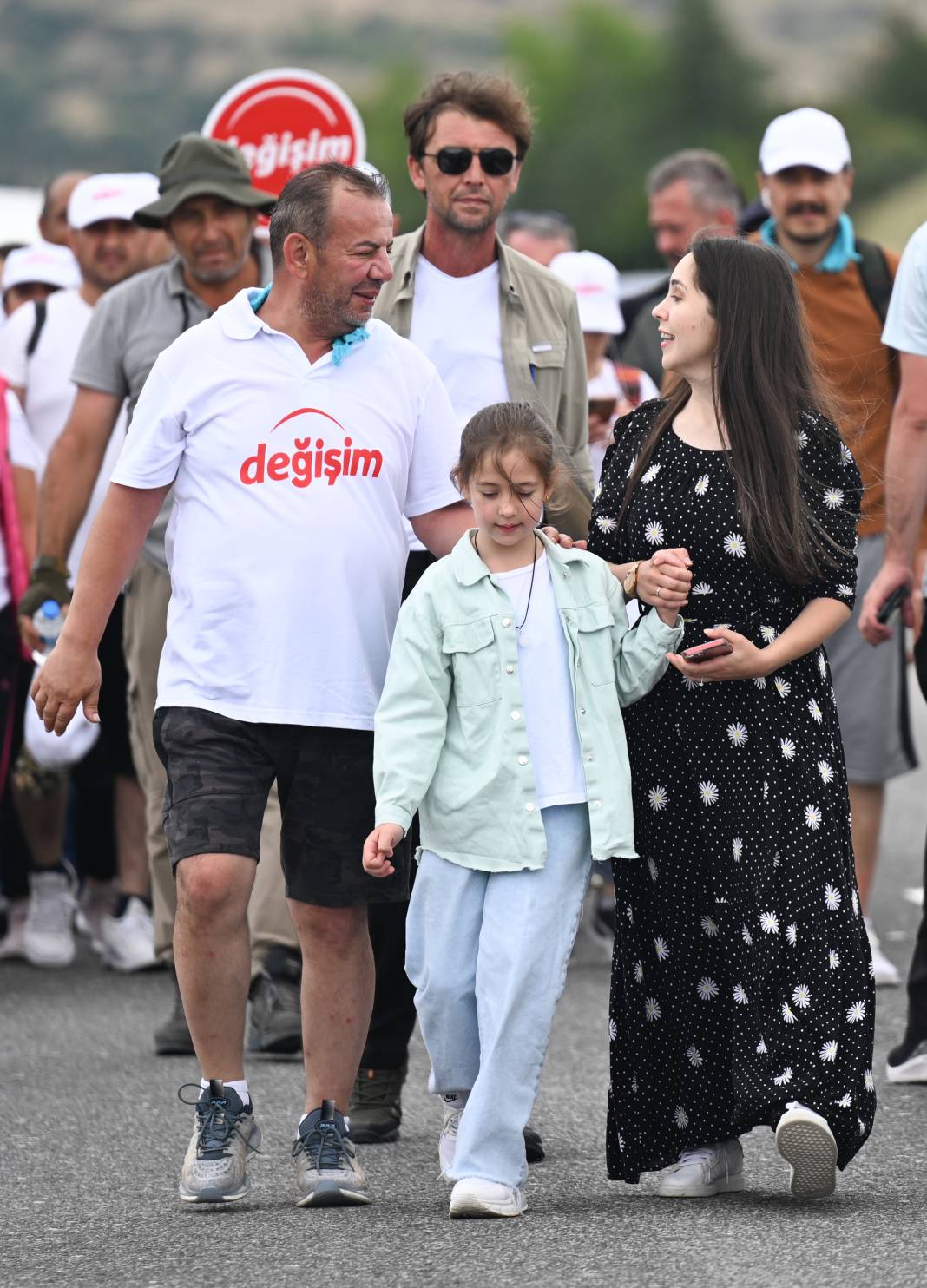 Tanju Özcan: Yakında tabela partisi haline dönüşeceğiz 12