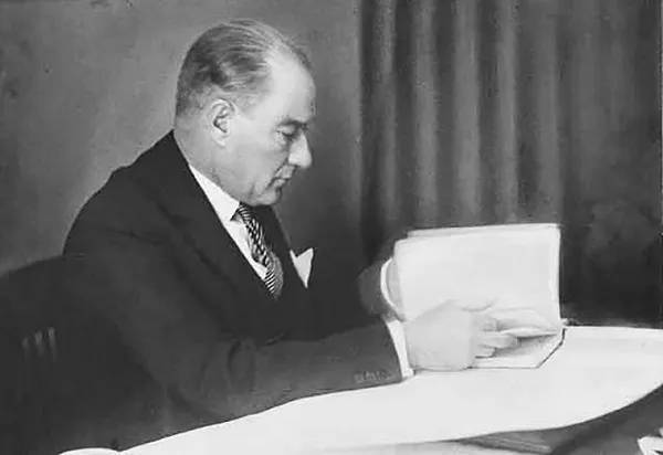 Atatürk'ün el yazısı notları ilk kez ortaya çıktı. Notlarda ne yazıyor? 5