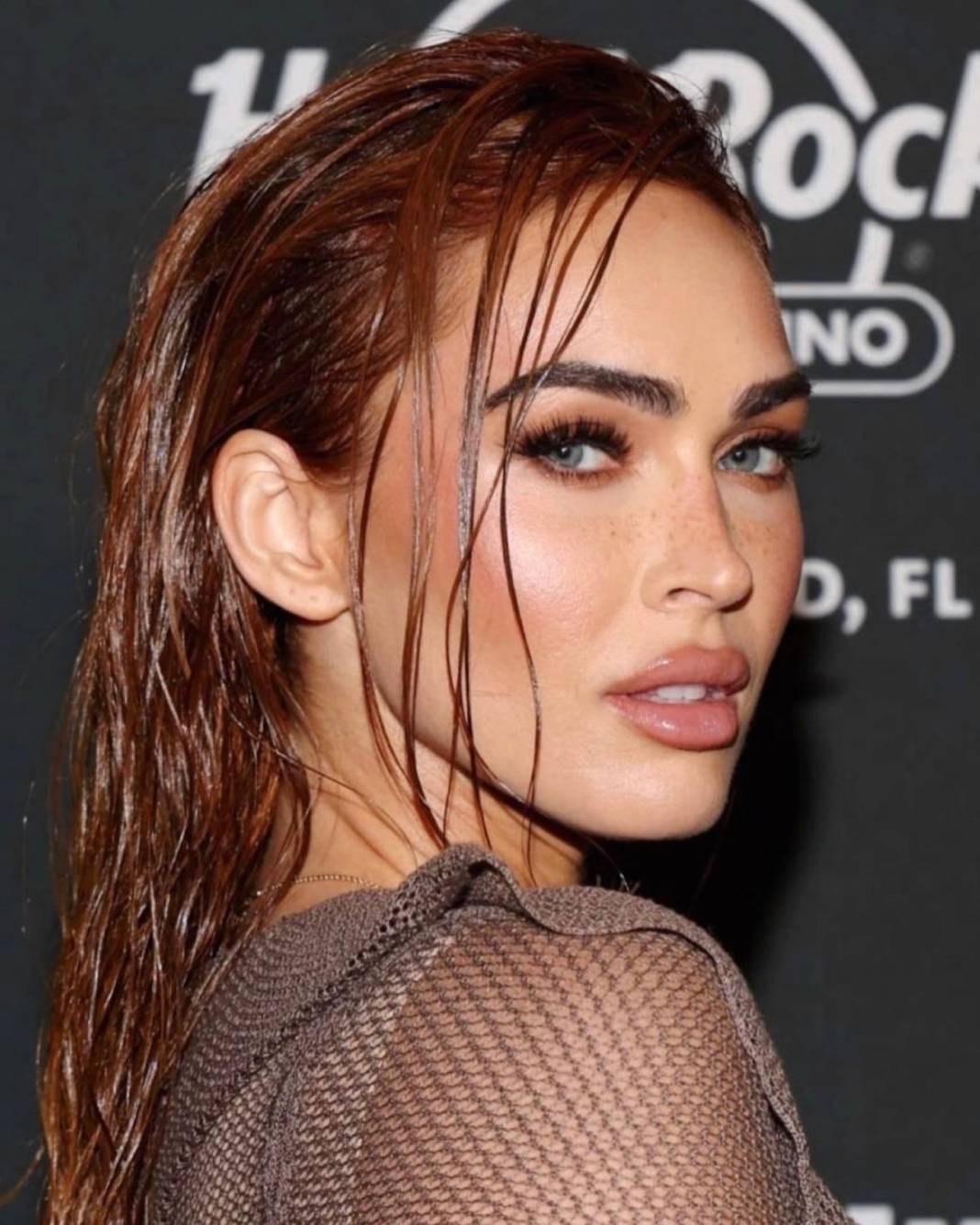 Amerikalı oyuncu Megan Fox  hayranlarını çıldırttı 16