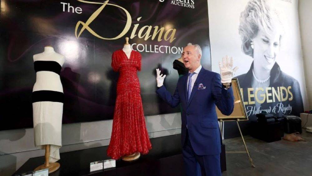Prenses Diana'nın elbiseleri açık artırmada 7