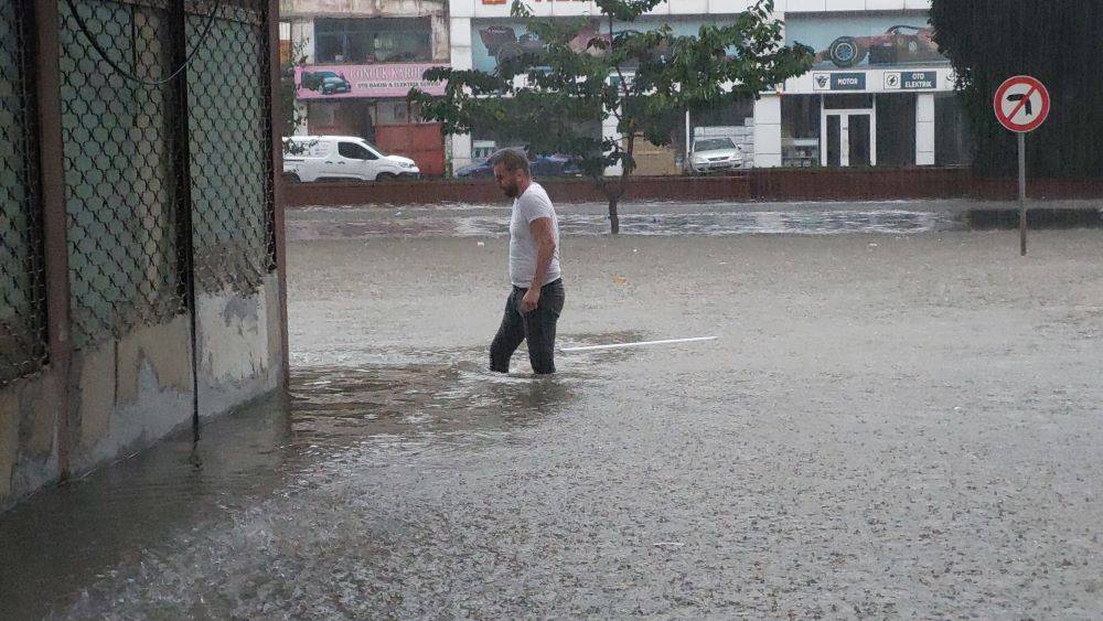 AFAD'ın uyardığı Samsun’da sel felaketi. Sağanak şehri bu hale getirdi 15