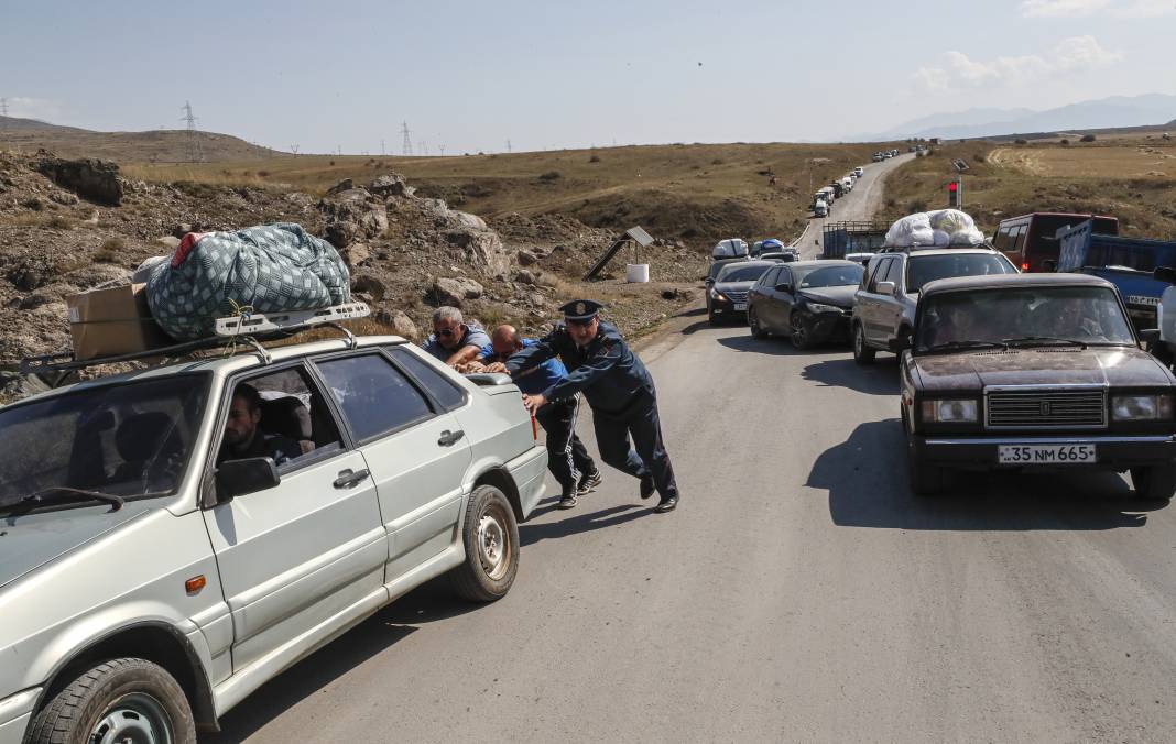 Dağlık Karabağ’dan Ermenistan’a geçenlerin sayısı 87 bini aştı 4