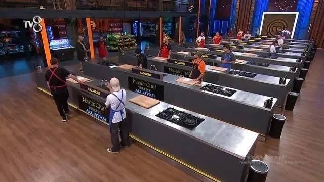 MasterChef'te kriz! Mehmet Şef resti çekti 2