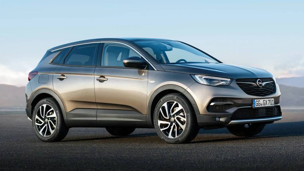 Opel'den ekim ayına özel kampanya: 300 bin TL’ye varan indirim fırsatları 4
