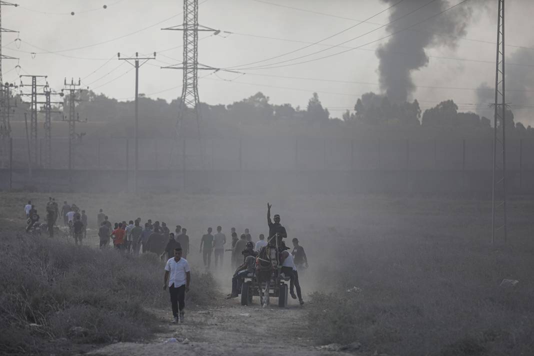 İsrail savaş uçaklarıyla Gazze'ye operasyon başlattı 22