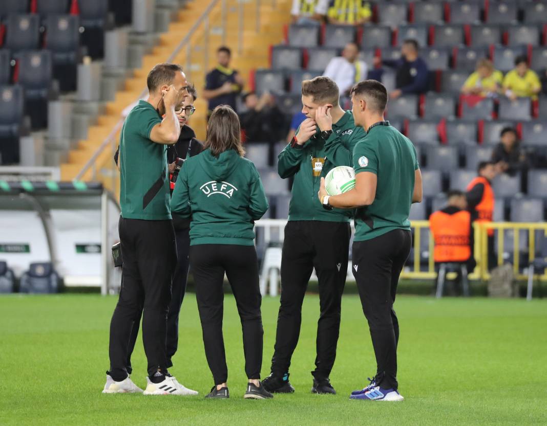 Bu haberden fotoğraf 'araklamak' serbesttir. Fenerbahçe Ludogorets maçının tüm fotoğrafları 22