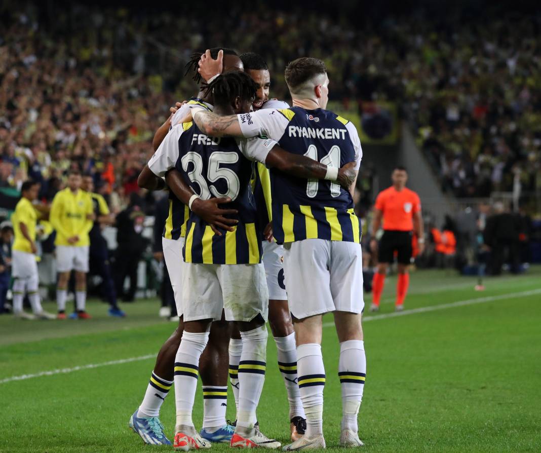 Bu haberden fotoğraf 'araklamak' serbesttir. Fenerbahçe Ludogorets maçının tüm fotoğrafları 46