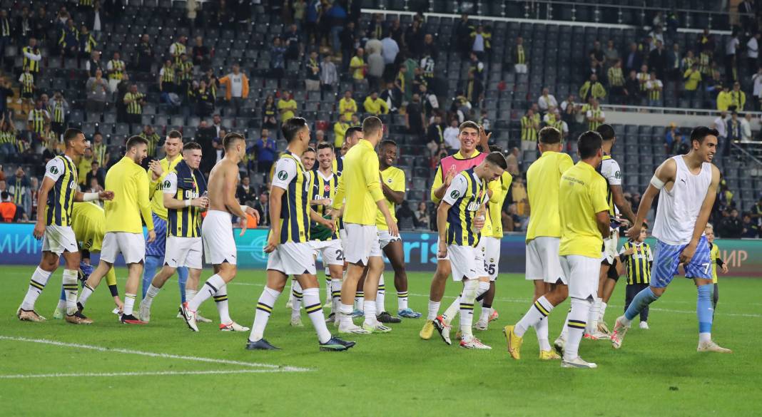 Bu haberden fotoğraf 'araklamak' serbesttir. Fenerbahçe Ludogorets maçının tüm fotoğrafları 75