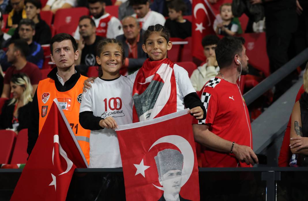 Bu haberden fotoğraf araklamak serbesttir. Pendikspor Fenerbahçe maçının bütün fotoğrafları 84