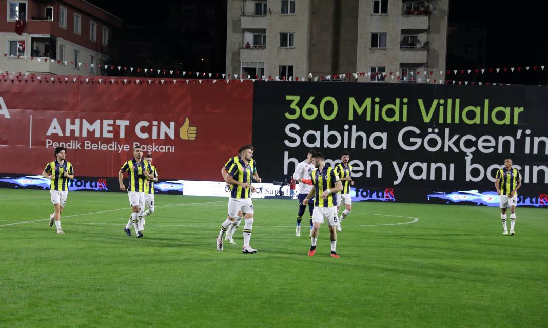 Bu haberden fotoğraf araklamak serbesttir. Pendikspor Fenerbahçe maçının bütün fotoğrafları 72