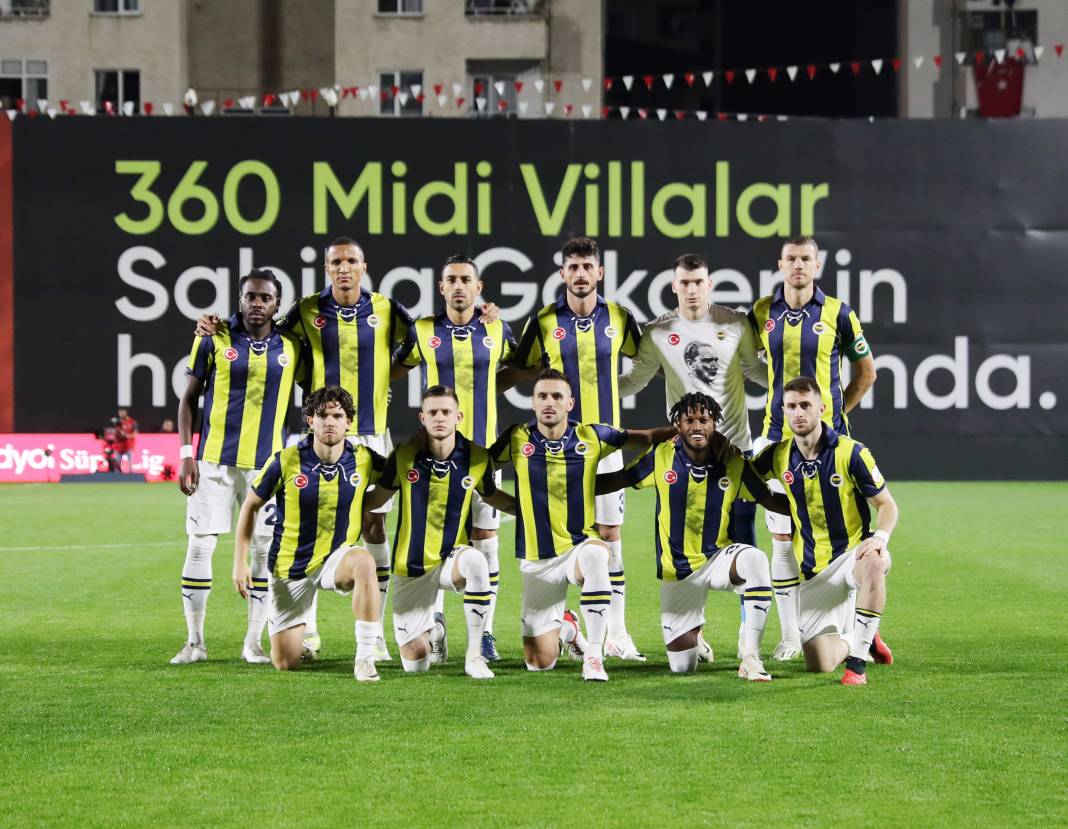 Bu haberden fotoğraf araklamak serbesttir. Pendikspor Fenerbahçe maçının bütün fotoğrafları 71