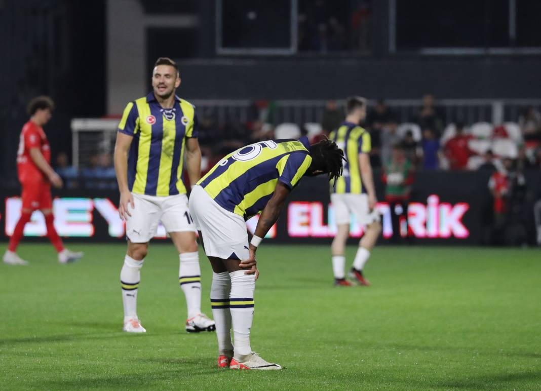 Bu haberden fotoğraf araklamak serbesttir. Pendikspor Fenerbahçe maçının bütün fotoğrafları 65