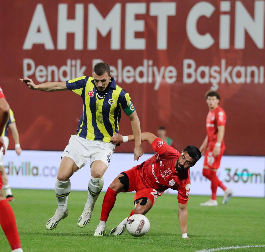 Bu haberden fotoğraf araklamak serbesttir. Pendikspor Fenerbahçe maçının bütün fotoğrafları 35
