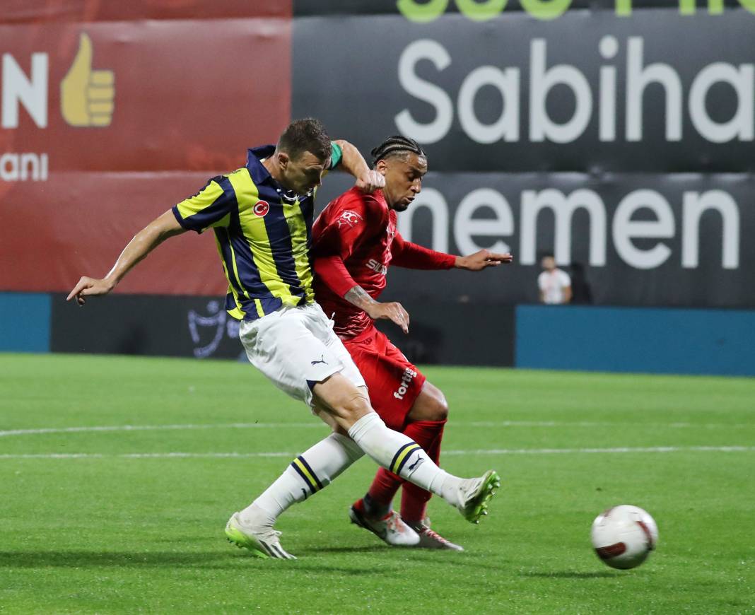 Bu haberden fotoğraf araklamak serbesttir. Pendikspor Fenerbahçe maçının bütün fotoğrafları 31