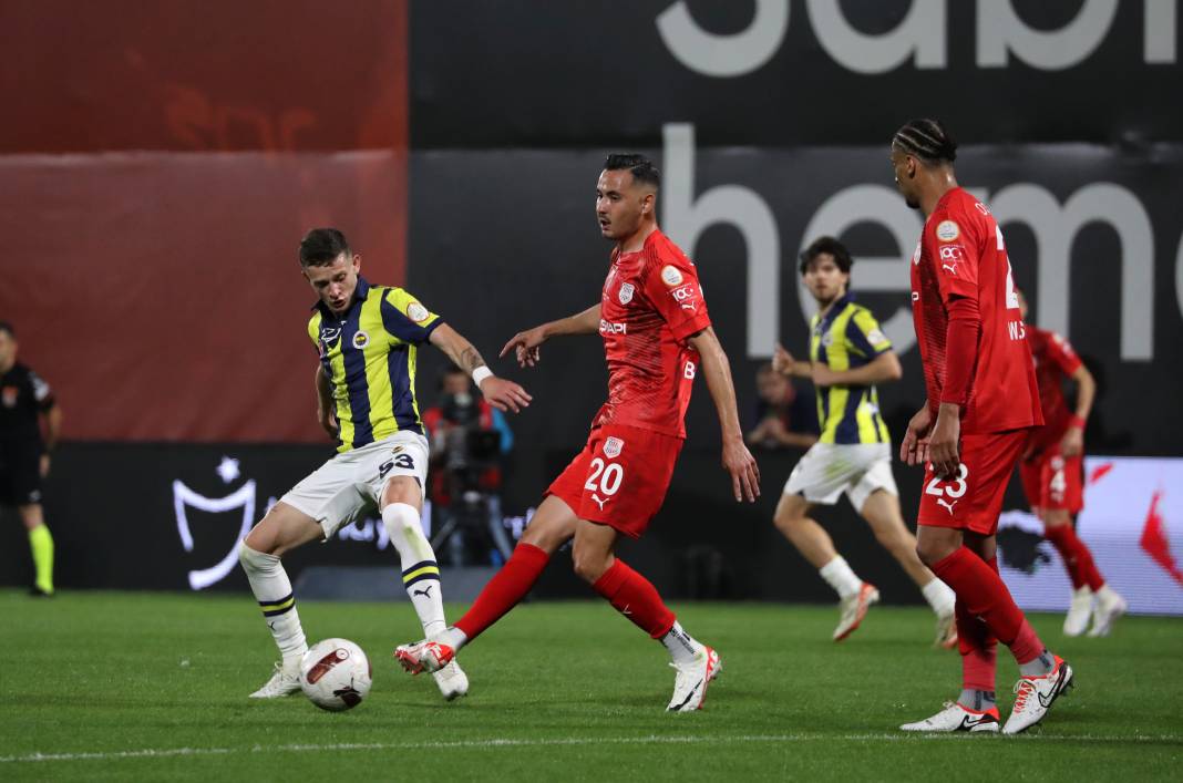 Bu haberden fotoğraf araklamak serbesttir. Pendikspor Fenerbahçe maçının bütün fotoğrafları 24