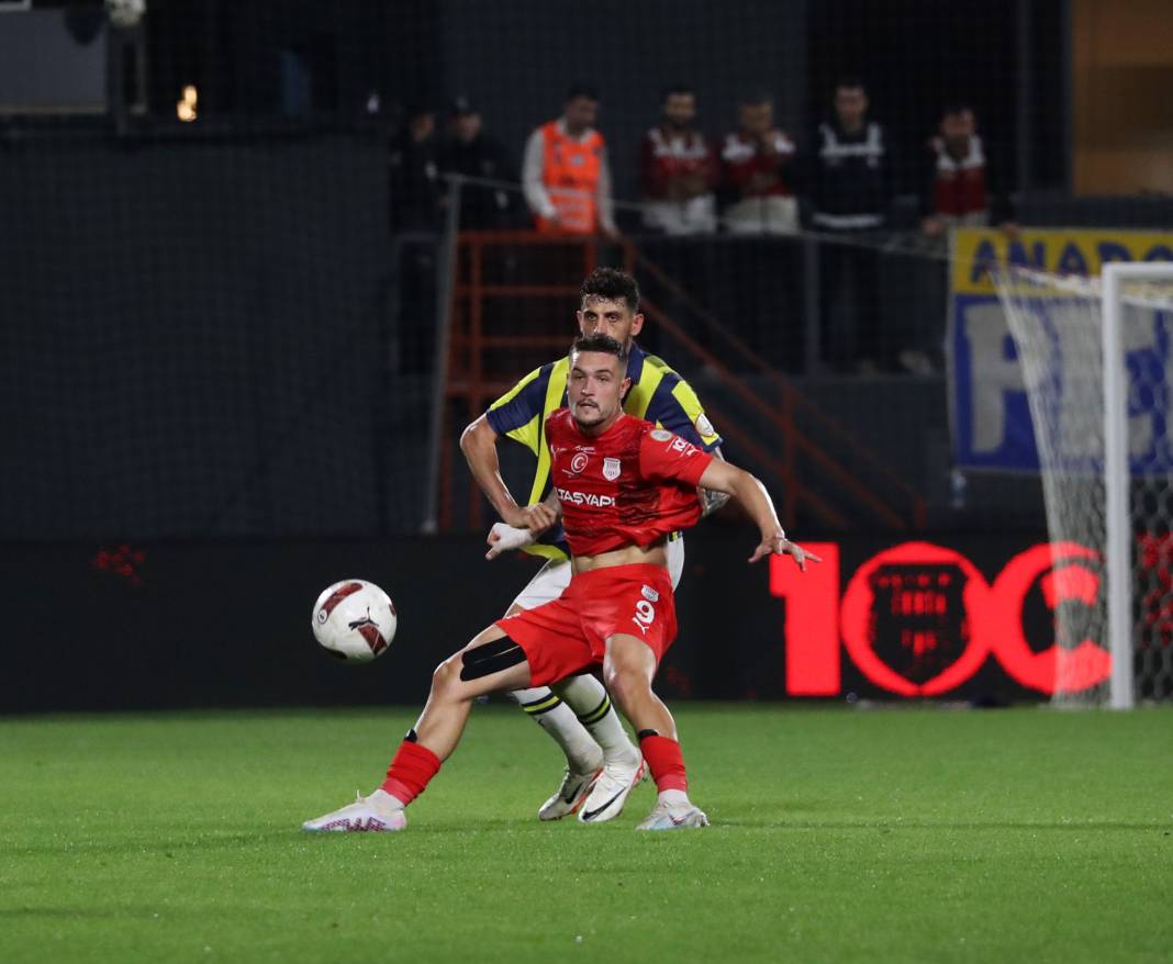 Bu haberden fotoğraf araklamak serbesttir. Pendikspor Fenerbahçe maçının bütün fotoğrafları 22