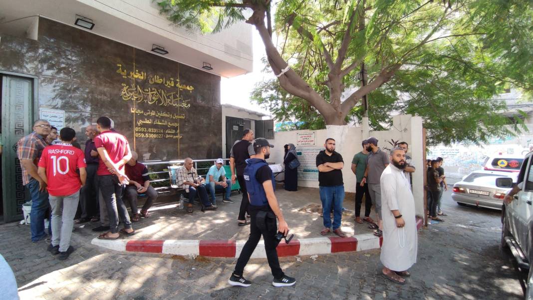 Gazze'deki yaralı siviller Şifa Hastanesi'nde yaşam savaşı veriyor 6