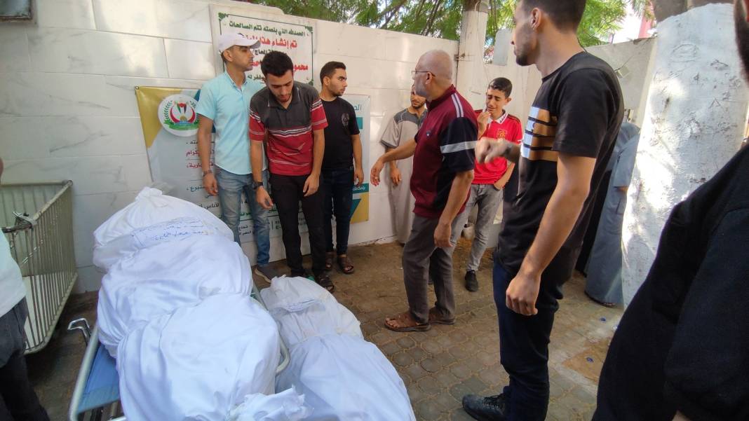 Gazze'deki yaralı siviller Şifa Hastanesi'nde yaşam savaşı veriyor 2