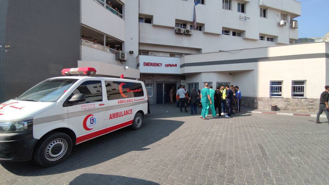 Gazze'deki yaralı siviller Şifa Hastanesi'nde yaşam savaşı veriyor 4