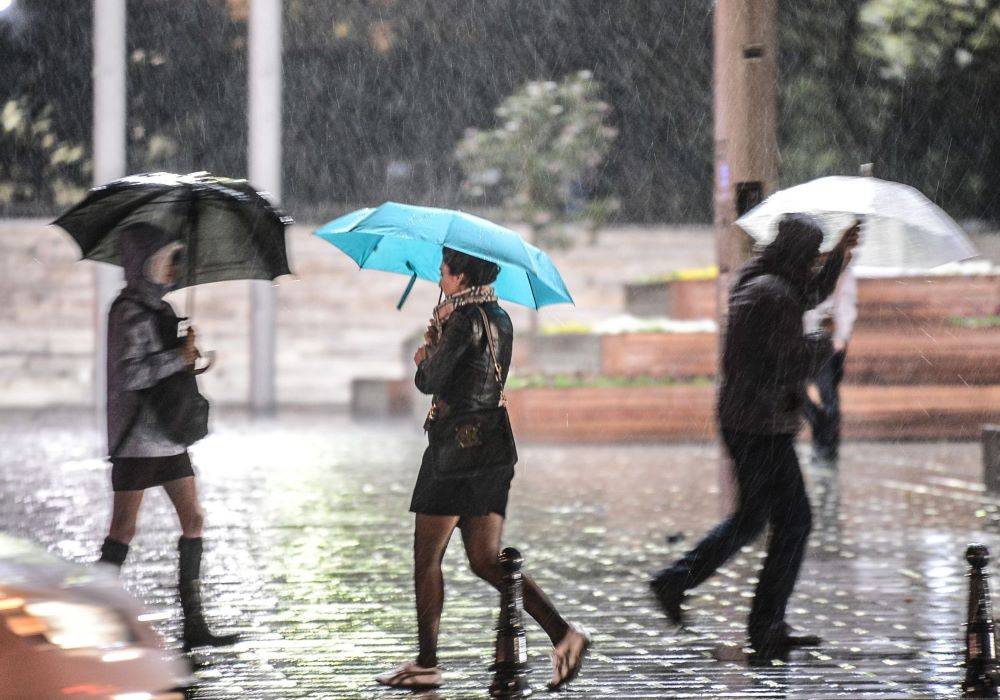 Meteoroloji sağanak alarmı verdi. Şemsiyesiz dışarı çıkmayın 7