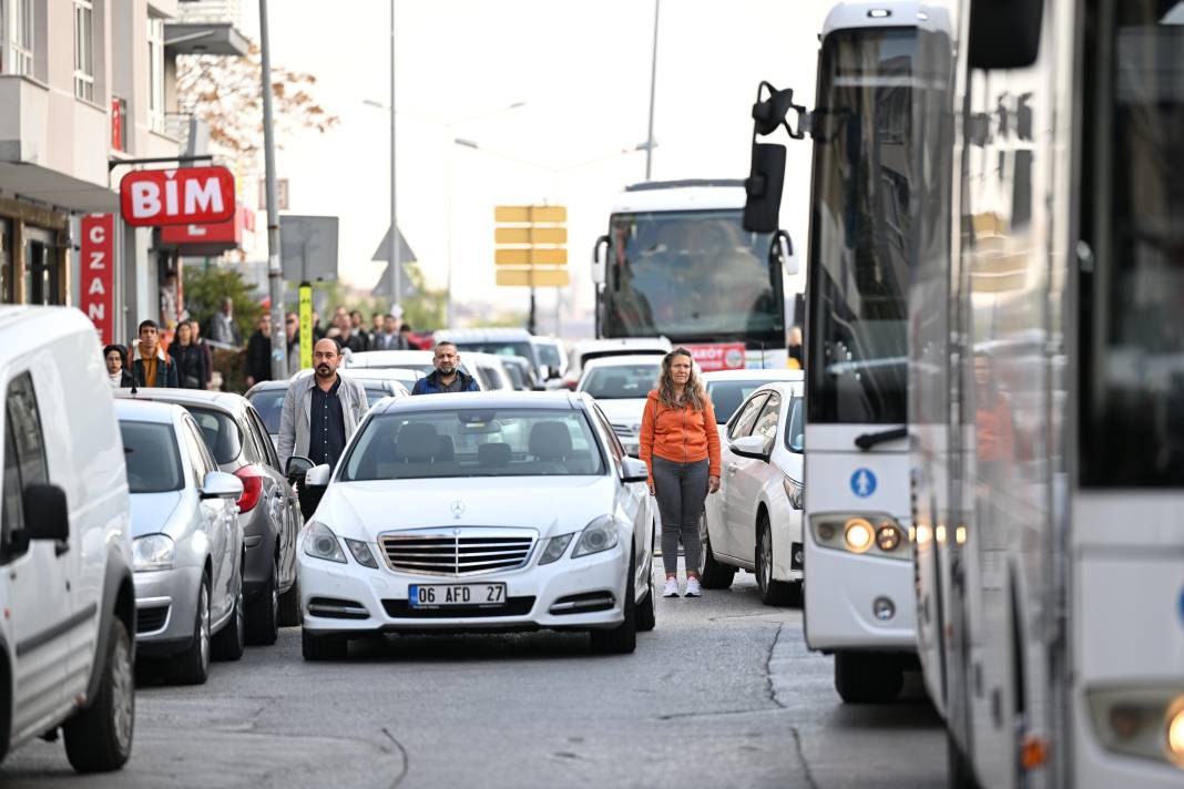 Halkına hiç yalan söylemeyen Atatürk'e, halk böyle saygıya durdu 9