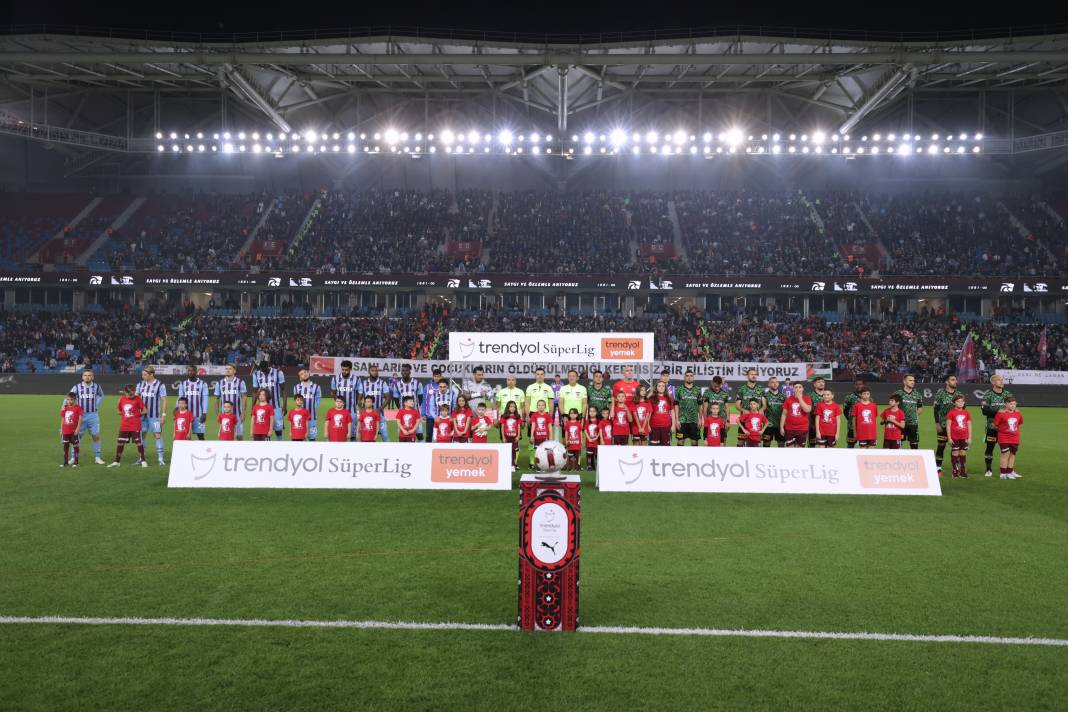 Trabzonspor Konyaspor maçından en güzel fotoğraflar. Bir fırtına koptu ki 35