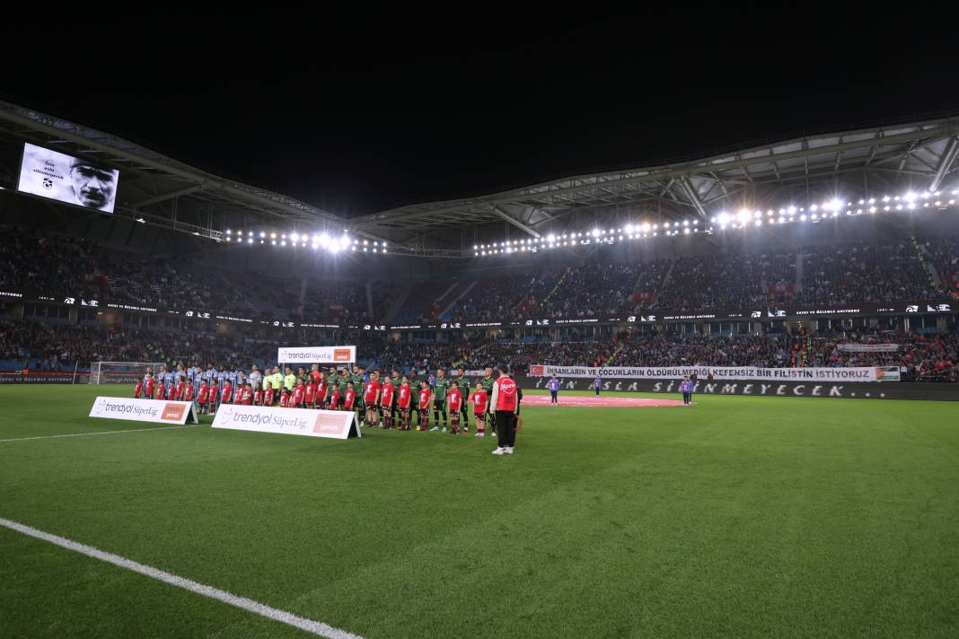 Trabzonspor Konyaspor maçından en güzel fotoğraflar. Bir fırtına koptu ki 34