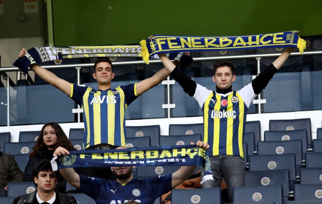 Derbinin galibi Fenerbahçe. Beşiktaş'ı 3 golle devirdi. İşte maçın tüm fotoğrafları 20