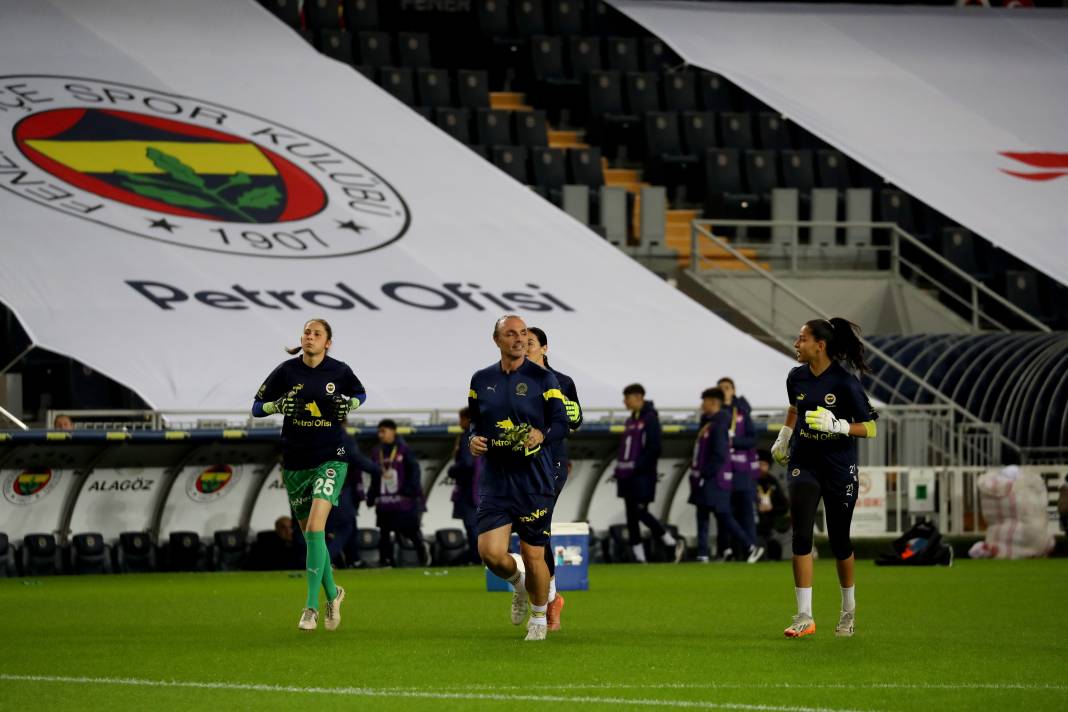 Derbinin galibi Fenerbahçe. Beşiktaş'ı 3 golle devirdi. İşte maçın tüm fotoğrafları 5
