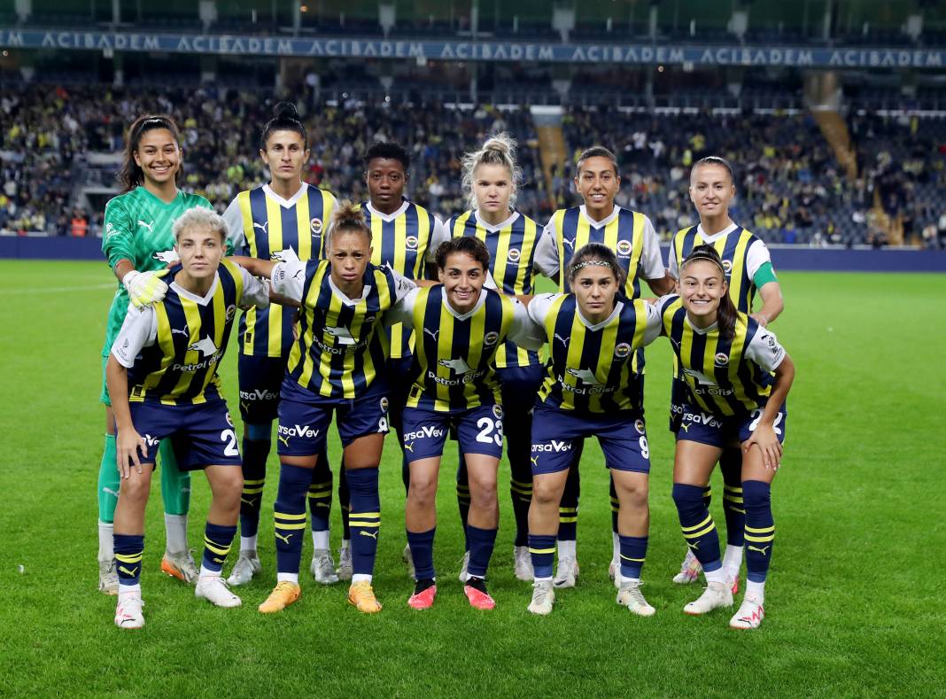 Derbinin galibi Fenerbahçe. Beşiktaş'ı 3 golle devirdi. İşte maçın tüm fotoğrafları 48