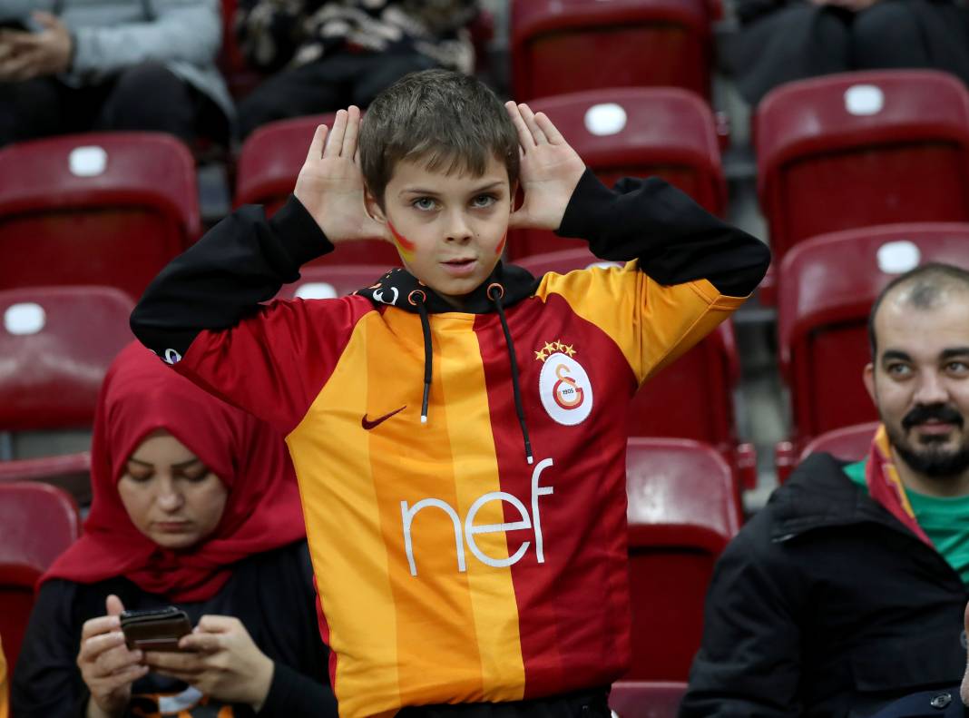 Galatasaray'ın şov gecesi. Hiçbir yerde göremeyeceğiniz fotoğraflar ve görüntülerle 21