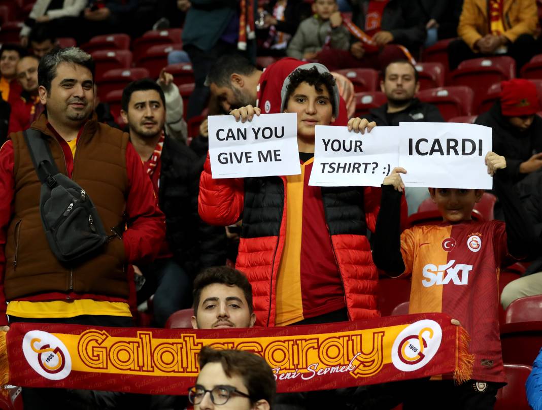 Galatasaray'ın şov gecesi. Hiçbir yerde göremeyeceğiniz fotoğraflar ve görüntülerle 10