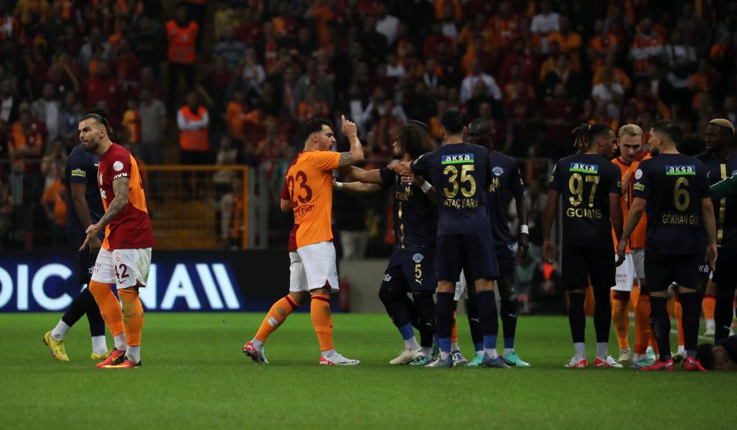 Nefes kesen Galatasaray Kasımpaşa maçından müthiş fotoğraflar 72