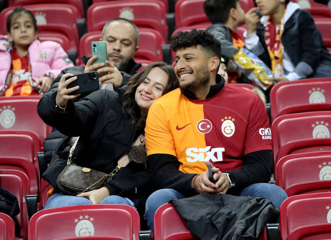 Galatasaray'ın şov gecesi. Hiçbir yerde göremeyeceğiniz fotoğraflar ve görüntülerle 3