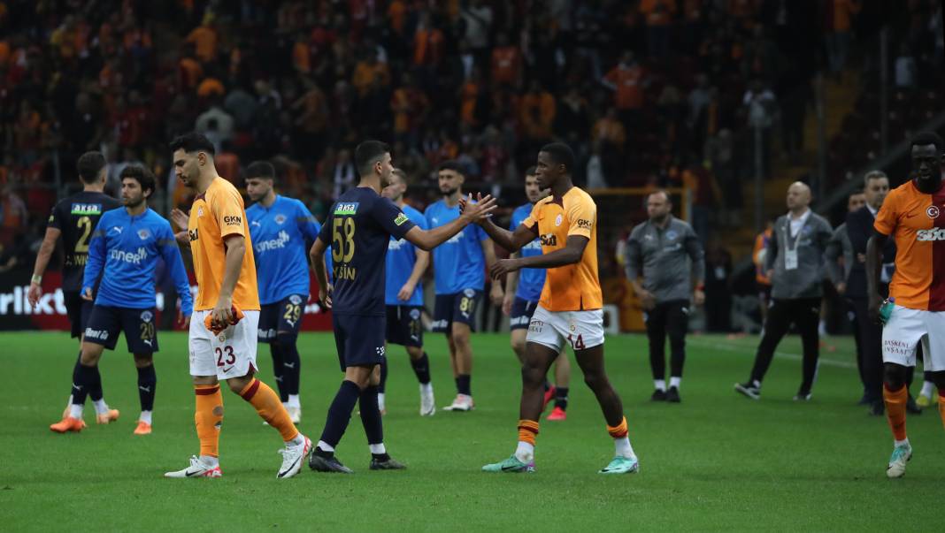 Nefes kesen Galatasaray Kasımpaşa maçından müthiş fotoğraflar 110