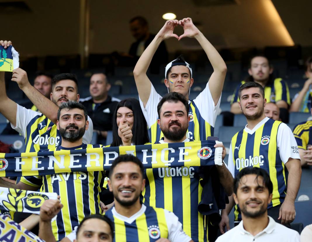 Goller penaltılar kartlar. Fenerbahçe Trabzonspor maçından hiç bir yerde göremeyeceğiniz fotoğraflar 51