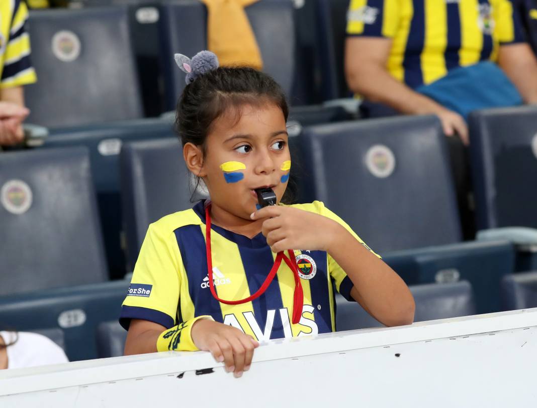 Goller penaltılar kartlar. Fenerbahçe Trabzonspor maçından hiç bir yerde göremeyeceğiniz fotoğraflar 45